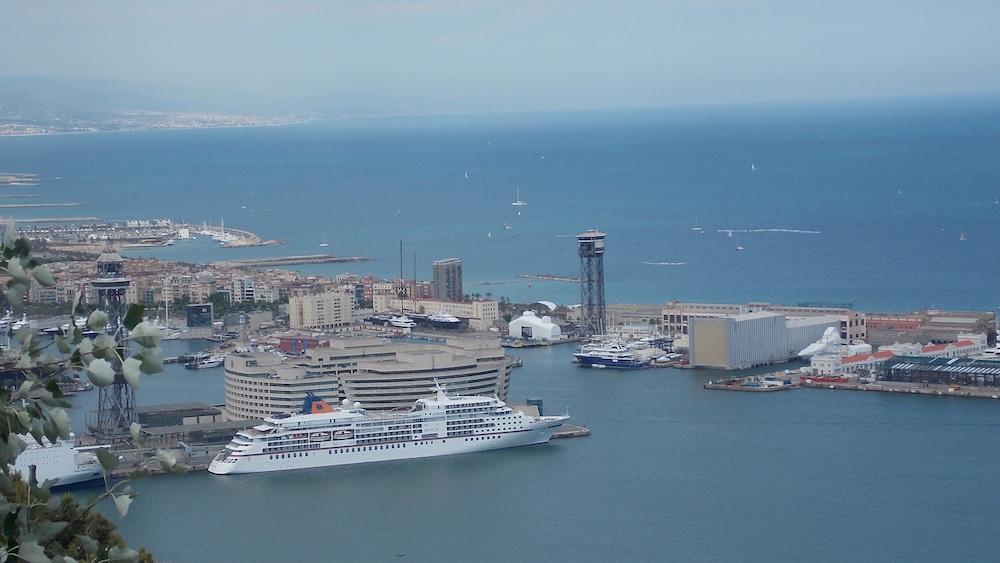 montjuic barcelona navio porto