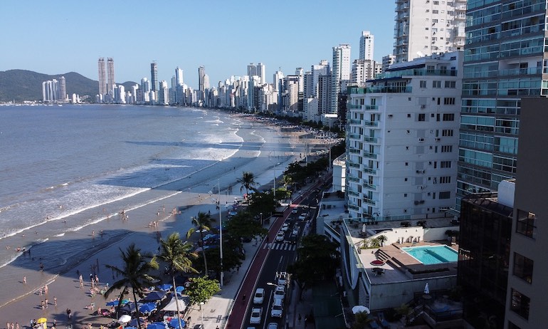 Onde ficar em Balneário Camboriú ⛱️ Melhores bairros e hotéis